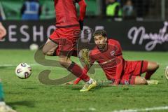 3. Liga; 1. FC Schweinfurt 05 - FC Ingolstadt 04; Yann Sturm (7, FCI) am Boden