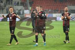 2.BL; FC Ingolstadt 04 - Erzgebirge Aue; nach dem Spiel Sieg Jubel Freude Spieler bedanken sich bei den Fans Christian Gebauer (22, FCI) Andreas Poulsen (2, FCI)