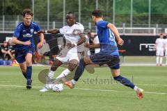 3. Liga; Testspiel; FC Ingolstadt 04 - TSV Rain/Lech, Moussa Doumbouya (27, FCI) Lukas Gerlspeck (RL) Tim Härtel (14 RL)