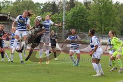 2. Frauen-Bundesliga - Saison 2021/2022 - FC Ingolstadt 04 - MSV Duisburg - Der 1:0 Führungstreffer durch Reischmann Stefanie (#21 FCI) - jubel - Vobian Selina weiss Duisburg links - O`Riordan Claire Marie #3 Duisburg - Foto: Meyer Jürgen