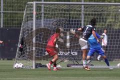 * Testspiel - Saison 2025/26 - FC Ingolstadt 04 - FSV Zwickau - Der 0:1 Führungstreffer durch Veron Dobruna (Nr.7 - FSV Zwickau) - Torwart Kai Eisele (Nr.25 - FC Ingolstadt 04) - Bjarne Thoelke (Nr.42 - FC Ingolstadt 04) - -jubel - Foto: Meyer Jürgen