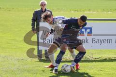 Kreisklasse - SV Hundszell - SV Zuchering - Lukas Conradi #13 weiss Hundszell - Daniel Drotleff #10 blau Zuchering - Foto: Jürgen Meyer