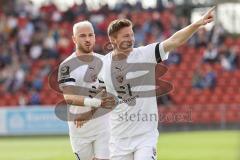 3. Liga; SpVgg Unterhaching - FC Ingolstadt 04; Tor Jubel Treffer Sebastian Grönning (11, FCI) 0:2 mit Max Dittgen (10, FCI)