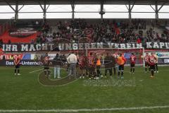 3.Liga - Saison 2022/2023 - FC Ingolstadt 04 -  - FC Freiburg II - Die Mannschaft bei den Fans - Enttäuscht - Spruchband - Choreo - Fans - Banner - Foto: Meyer Jürgen