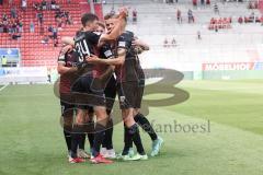 2.BL; FC Ingolstadt 04 - 1. FC Heidenheim; Tor Jubel 1:0 Filip Bilbija (35, FCI) mit Stefan Kutschke (30, FCI) Merlin Röhl (34, FCI) Dennis Eckert Ayensa (7, FCI) Maximilian Neuberger (38, FCI)