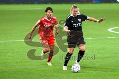 DFB - Pokal - Frauen - Saison 2022/2023 - FC Ingolstadt 04 -  FC Bayern München - Ebert Lisa (Nr.10 - FC Ingolstadt 04 ) - Saki Kumagai (Nr.3 - FC Bayern München) - Foto: Meyer Jürgen