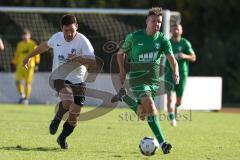 2023_10_22 - Bezirksliga - Saison 2023/24 - TSV Gaimersheim - SV Waldeck - Franz Reinwald (Nr.10 - Gaimersheim) -  - Dominic Hercog weiss Waldeck - Foto: Meyer Jürgen