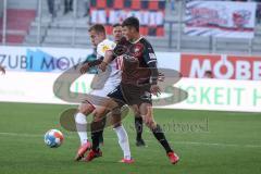 2.BL; FC Ingolstadt 04 - Holstein Kiel; Zweikampf Holtby Lewis (10 Kiel) Merlin Röhl (34, FCI)