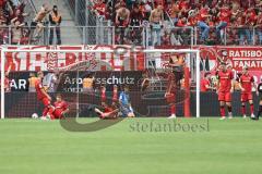 3. Liga; FC Ingolstadt 04 - SSV Jahn Regensburg; Gegentor in letzter Minute, 1:1, alle am Boden Torwart Markus Ponath (1, FCI) Jonas Scholz (15, FCI) Lukas Fröde (34, FCI) Simon Lorenz (32, FCI) #Max Besuschkow (17, FCI) Linus Rosenlöcher (19, FCI)