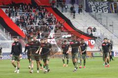 3. Liga; Erzgebirge Aue - FC Ingolstadt 04; Das Team geht in die Kabine vor dem Spiel Mladen Cvjetinovic (19, FCI) Benjamin Kanuric (8, FCI) Ryan Malone (16, FCI) Elias Decker (3, FCI) Emre Gül (5, FCI) Lukas Fröde (34, FCI) Gustav Christensen (24, FCI) F
