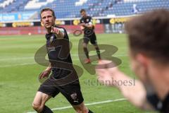 3. Liga - MSV Duisburg - FC Ingolstadt 04 - Dennis Eckert Ayensa (7, FCI) Flanke Vorlage Marcel Gaus (19, FCI) Tor bedankt sich