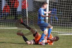 Kreisliga - Saison 2022/2023 - TSV Baar/Ebenhausen - SV Hundszell - Lukas Conradi blau Hundszell - Markus Lindauer Torwart Ebenhausen - Foto: Meyer Jürgen