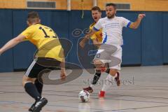 Hallenturnier MTV Ingolstadt - Saison 2025/26 - Reichertshofen - TSV Lichtenau - Mentor Haliti weiss Reichertshofen - Valentin Eichlinger gelb Lichtenau - Fabian Christl #13 gelb LichtenauFoto: Meyer Jürgen