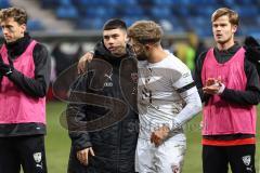 3. Liga; SV Waldhof Mannheim - FC Ingolstadt 04 - -nach dem Spiel Spieler bedanken sich bei den Fans, Felix Keidel (43, FCI) Yannick Deichmann (20, FCI)