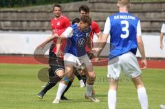 Kreisklasse -  Saison 2023/2024 - DJK Ingolstadt - FC Tegernbach - Frederik Straßer blau DJK Ingolstadt - Denil Pepa rot Tegernbach - Foto: Meyer Jürgen