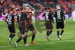 3. Liga; FC Ingolstadt 04 - SC Freiburg II; Elfmeter Tor Jubel Treffer Jannik Mause (7, FCI) Marcel Costly (22, FCI) Mladen Cvjetinovic (19, FCI) Leon Guwara (6, FCI) Benjamin Kanuric (8, FCI)