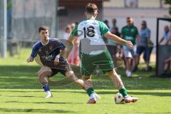 Kreisklasse - Saison 2025/26- SV Haunwöhr - FC Geisenfeld  - Lukas Markus blau Haunwöhr - Michael Spenger grün Geisenfeld - Foto: Meyer Jürgen