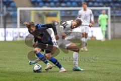 3. Liga; SV Waldhof Mannheim - FC Ingolstadt 04 - Bahn Bentley Baxter (7 SVWM) Yannick Deichmann (20, FCI) Zweikampf Kampf um den Ball