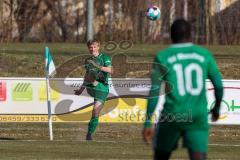 Bezirksliga OBB Nord - SV Manching - FC Schwabing München - Rainer Meisinger (#19 Manching) beim Eckball - Foto: Jürgen Meyer