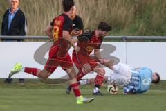 Kreisliga - Saison 2025/26- SV Kasing - FC Sandersdorf - Mathias Neumayer rot Kasing - Nico Hilger blau Sandersdorf - Foto: Meyer Jürgen