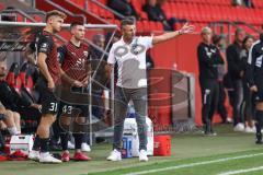 3. Liga; FC Ingolstadt 04 - SSV Jahn Regensburg; Einwechslung Cheftrainer Michael Köllner (FCI) Felix Keidel (43, FCI) Julian Kügel (31, FCI)