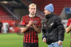 3. Liga; FC Ingolstadt 04 - Hallescher FC; Sieg Jubel Freude Spieler bedanken sich bei den Fans, Ehrenrunde,Tobias Bech (11, FCI) Max Dittgen (10, FCI)