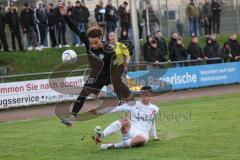 Toto-Pokal; ATSV Erlangen - FC Ingolstadt 04; Hawkins Jalen (20 FCI) Sebastien Döring ( ATSV) Zweikampf Kampf um den Ball