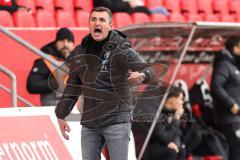 3. Liga; FC Ingolstadt 04 - 
SV Sandhausen; Cheftrainer Michael Köllner (FCI) an der Seitenlinie, Spielerbank