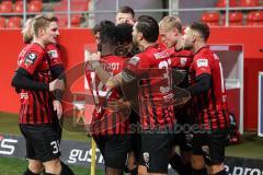 3. Liga; FC Ingolstadt 04 - Erzgebirge Aue; Tor Jubel Treffer Justin Butler (31, FCI) Tobias Bech (11, FCI) Arian Llugiqi (25, FCI) Calvin Brackelmann (17, FCI) Max Dittgen (10, FCI) Hans Nunoo Sarpei (18 FCI) Pascal Testroet (37, FCI)