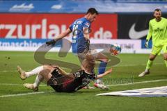 2.BL; Hansa Rostock - FC Ingolstadt 04; Foul Elfmeter Christian Gebauer (22, FCI) Malone Ryan (16 HR), Videobeweis kein Elfmeter