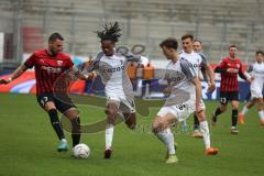 3.Liga - Saison 2022/2023 - FC Ingolstadt 04 -  - FC Freiburg II - Pascal Testroet (Nr.37 - FCI) - Jordy Makendo (Nr.4 - SC Freiburg II) - Foto: Meyer Jürgen