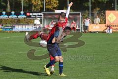 Kreisliga - Saison 2022/2023 - Türk.SV Ingolstadt - SV Menning - Ibrahim Sahin rot Türk SV - Oliver Ölze blau Menning - Foto: Meyer Jürgen