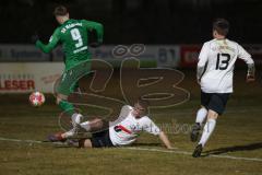 Landesliga - Saison 2024/25 - SV Manching - TSV Wertingen - Fabian Neumayer (Nr.9 - SV Manching) - Johannes Fiedler weiss Wertingen - Florian Eising weiss rechts Wertingen - Foto: Meyer Jürgen