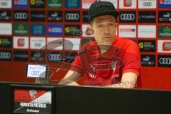 2. Fußball-Liga - Pressekonferenz - Vorstellung Cheftrainer Roberto Pätzold und Manager Profifußball Malte Metzelder - Saison 2021/2022 - FC Ingolstadt 04 - Cheftrainer FCI Roberto Pätzold - Foto: Meyer Jürgen