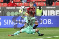 Relegation 1 - FC Ingolstadt 04 - VfL Osnabrück - Dennis Eckert Ayensa (7, FCI) im Alleingang überwindet Beermann Timo (33 VfL) und erzielt das 3:0 Tor Jubel, lupft über Torwart Kühn Philipp (22 VfL)