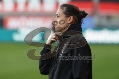 3. Liga; FC Ingolstadt 04 - FC Viktoria Köln; an der Seitenlinie, Spielerbank Cheftrainerin Sabrina Wittmann (FCI)