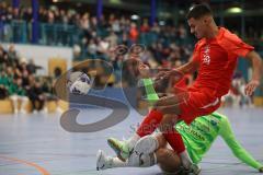 Lotto - Hallen - Bayerncup - Oberbayern -  Saison 2022/2023  - FC Fatih Ing - FC Penzberg - Finale - 1:0 - Alen Patak rot Fatih - Efe Kurtar grün Penzberg - Foto: Meyer Jürgen