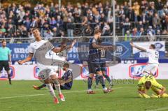 3. Liga; VfB Oldenburg - FC Ingolstadt 04; David Kopacz (29, FCI) Tor Jubel Treffer  Marcel Costly (22, FCI) Torwart Boevink Pelle (26 VfB)