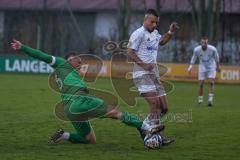 Bezirksliga - Saison 2025/26 - FC Gerolfing - DJK München - Flaur Bashota (Nr.23 - FC Gerolfing) - Berkan Altug weiss München - Foto: Meyer Jürgen