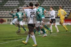 3. Liga - VfB Lübeck - FC Ingolstadt 04 - Jonatan Kotzke (25 FCI) ärgert sich Torchnace