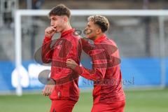 3. Liga; SC Verl - FC Ingolstadt 04; vor dem Spiel Elias Decker (4, FCI) Yann Sturm (7, FCI)
