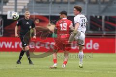 3. Liga; Energie Cottbus - FC Ingolstadt 04; Sebastian Grönning (11, FCI) Kusic Filip (19 EC)