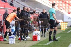 3. Liga; FC Ingolstadt 04 - FC Viktoria Köln; ärgert sich über Schiedsrichter (FCI) Cheftrainer Michael Köllner (FCI) Jannik Mause (7, FCI)