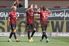 3.Liga - Saison 2022/2023 - FC Ingolstadt 04 -  SV Wehen Wiesbaden - Der 1:0 Führungstreffer durch Tobias Bech (Nr.11 - FCI) - Jubel - Patrick Schmidt (Nr.9 - FCI) - Pascal Testroet (Nr.37 - FCI) - Foto: Meyer Jürgen