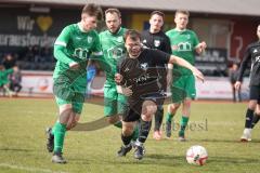 Kreisklasse - Saison 2025/26- TSV Gaimersheim II - SV Lippertshofen - Kai Lautenschläger grün Lippertshofen -  - Denis Janjic schwarz Gaimersheim - Markus Thieme grün Lippertshofen links - Foto: Meyer Jürgen