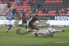 2.BL; FC Ingolstadt 04 - FC Hansa Rostock; Torchance für Marcel Gaus (19, FCI) und scheitert an Torwart Kolke Markus (1 Hansa)