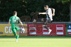Bezirksliga - Saison 2025/26 - FC Gerolfing - TSV Ober./Unterh.stadt - David Polster (Nr.18 - TSV Ober-/Unterh.stadt) - Armin Bortenschläger grün Gerolfing - Foto: Meyer Jürgen