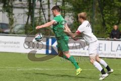 Bezirksliga - Saison 2024/25 - FC Gerolfing - SV Waldeck-München - Leo Zänger (Nr.11 - FC Gerolfing) - Lukas Obergrußberger weiss Waldeck - Foto: Meyer Jürgen