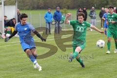 Kreisliga - Saison 2023/24 - SV Lippertshofen - SV Hundszell - Johannes Rindlbacher blau Hundszell - Josef Buchner grün Lippertshofen - Foto: Meyer Jürgen