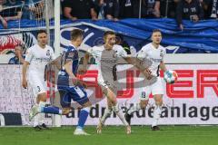 2.BL; Karlsruher SC - FC Ingolstadt 04; Filip Bilbija (35, FCI) Wanitzek Marvin (10 KSC) Dominik Franke (3 FCI) Marcel Gaus (19, FCI)